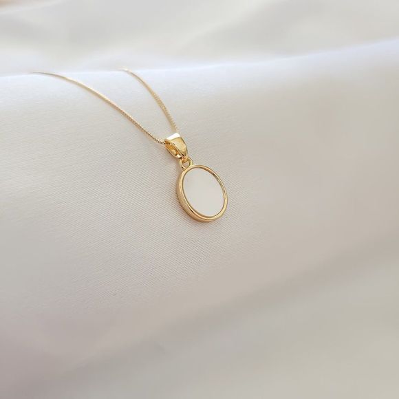 Gold Filled Box Chain Pearl Shell Medallion Pendant Necklace - Picture 2 of 3